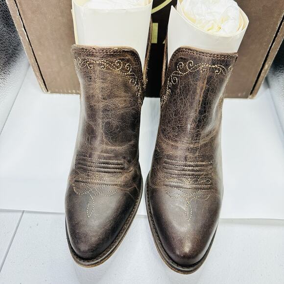 Ariat Boots Womens Size 7.5 Encore R Toe Weathered Brown Leather Western Bootie - Picture 5 of 7